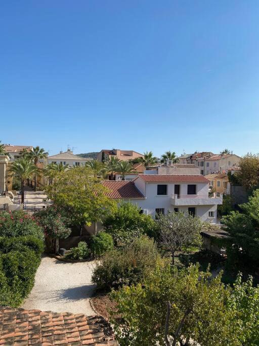 Tres Bel Appartement, Port Sanary, Eksteriør billede