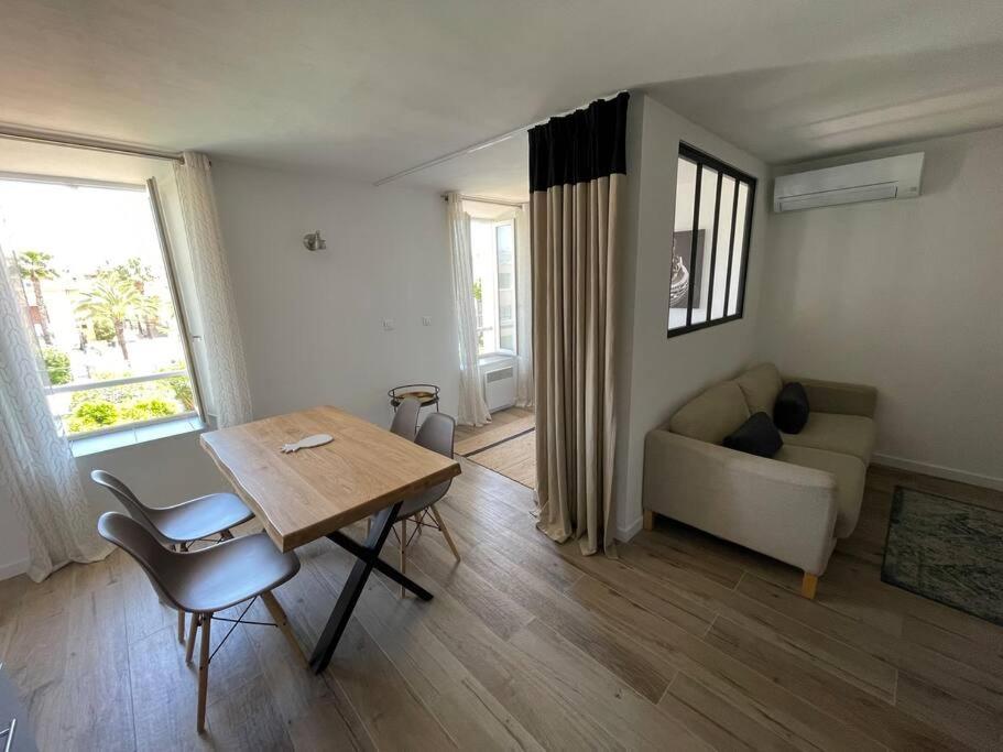 Tres Bel Appartement, Port Sanary, Eksteriør billede